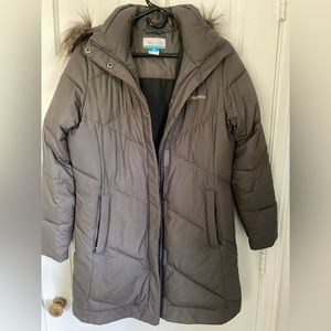 Columbia thigh-length puffer